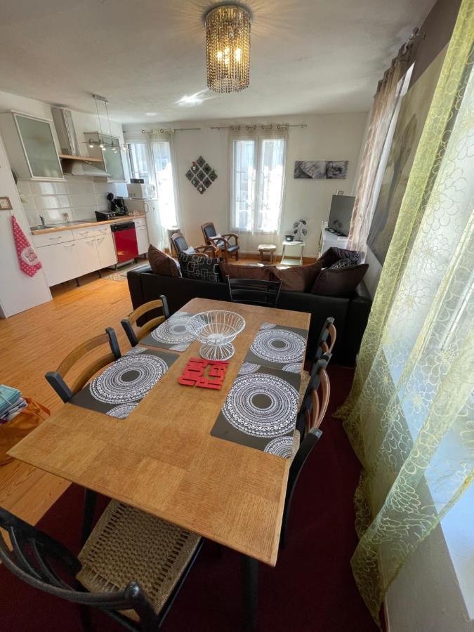 Duplex Lägenhet Beaumont-sur-Sarthe Exteriör bild