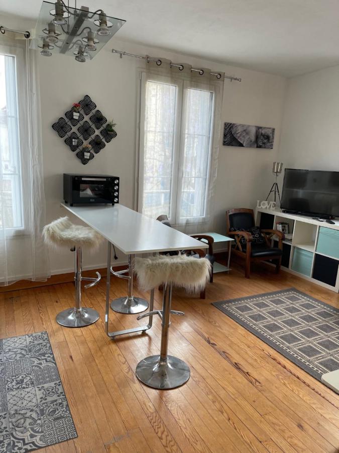 Duplex Lägenhet Beaumont-sur-Sarthe Exteriör bild